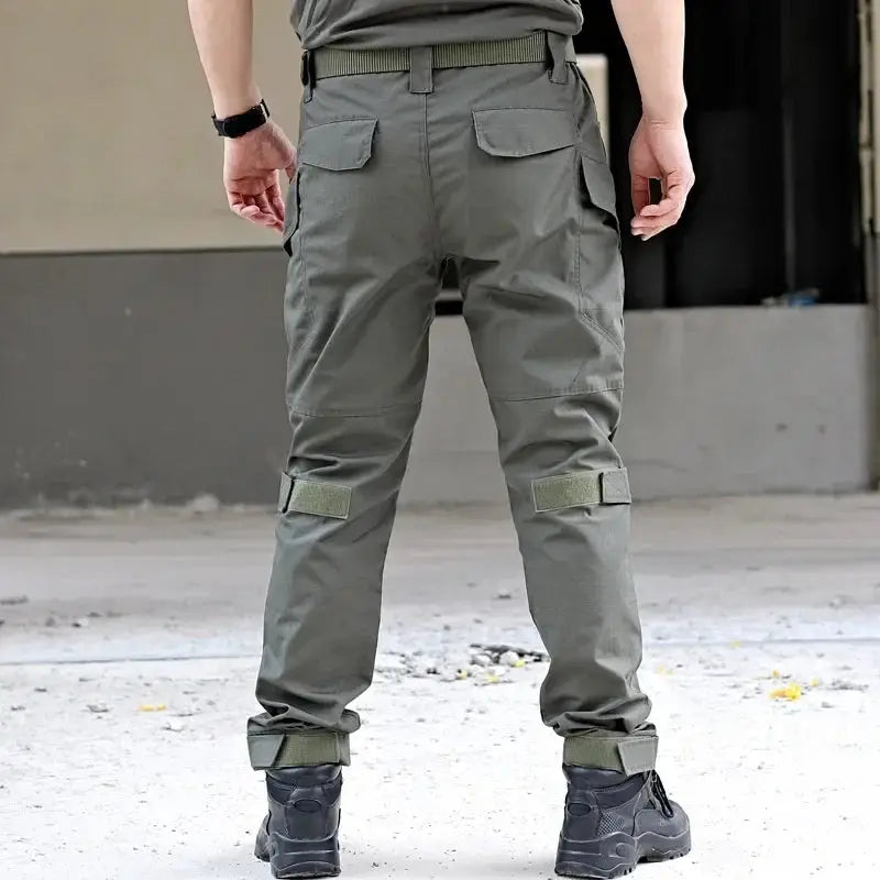 Tactical Combat Suit – Windproof & Breathable
